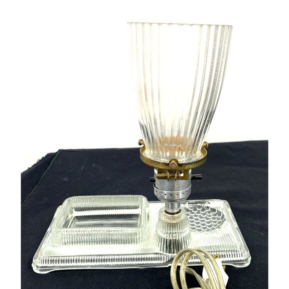 Boudoir Lamp Clear Glass Vanity Accent Dresser Desk Ashtray Trinket Dish 8.5"Vtg - Picture 7 of 9